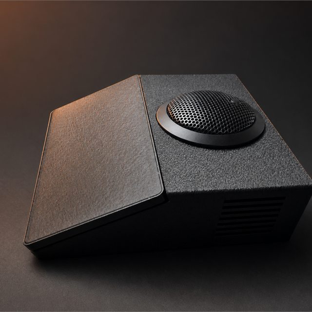 Črno 3D-tiskano ohišje avdio naprave